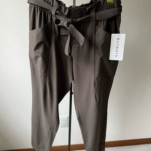 NWT Athleta Skyline jogger pant